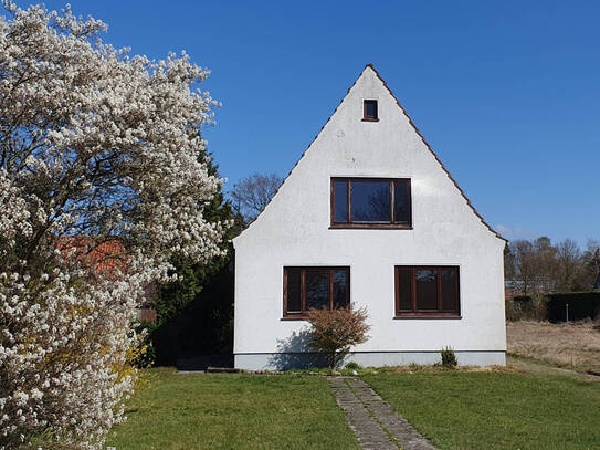 PURNHAGEN-IMMOBILIEN - Freist.-1.Fam.-Haus auf großzügigem Grundstück inkl. Bauplatz in Bremen Rekum