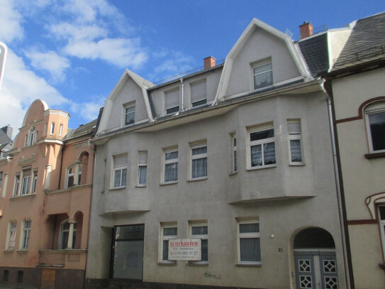 SCHMUCKES Mehrfamilienhaus mit Gartengrundstück im Stadtzentrum von Zeulenroda zu verkaufen