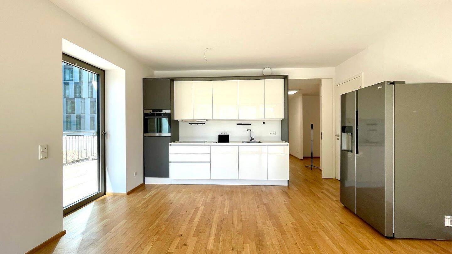 WE014 - Eleganz und Komfort vereint: Exklusive 3-Zimmer-Wohnung mit großzügigen Balkonen in Top-Lage - Foto 1