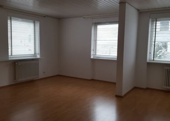 4 Zimmer Wohnung nähe Zentrum Kaiserstraße