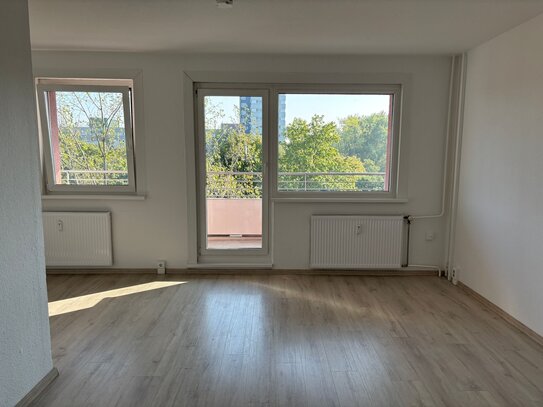 Helle Familienwohnung mit Aufzug und Balkon!