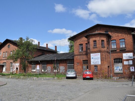 2 Läden/Büro je 170 m² direkt am Hbf. Schwerin, Sanierung nach Ihren Wünschen + Parkplätze