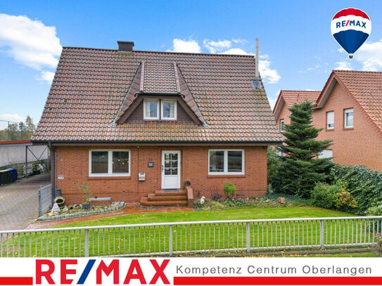 !! Seltene Gelegenheit !! Stilvolles Ein/Zweifamilienhaus mit großzügigem Wohnambiente auf 1755 m²