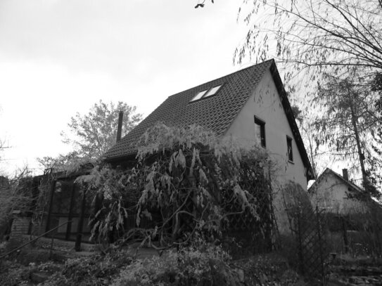 Idyllisches Einfamilienhaus in Stahnsdorf mit vielfältigen Möglichkeiten und traumhaftem Garten!