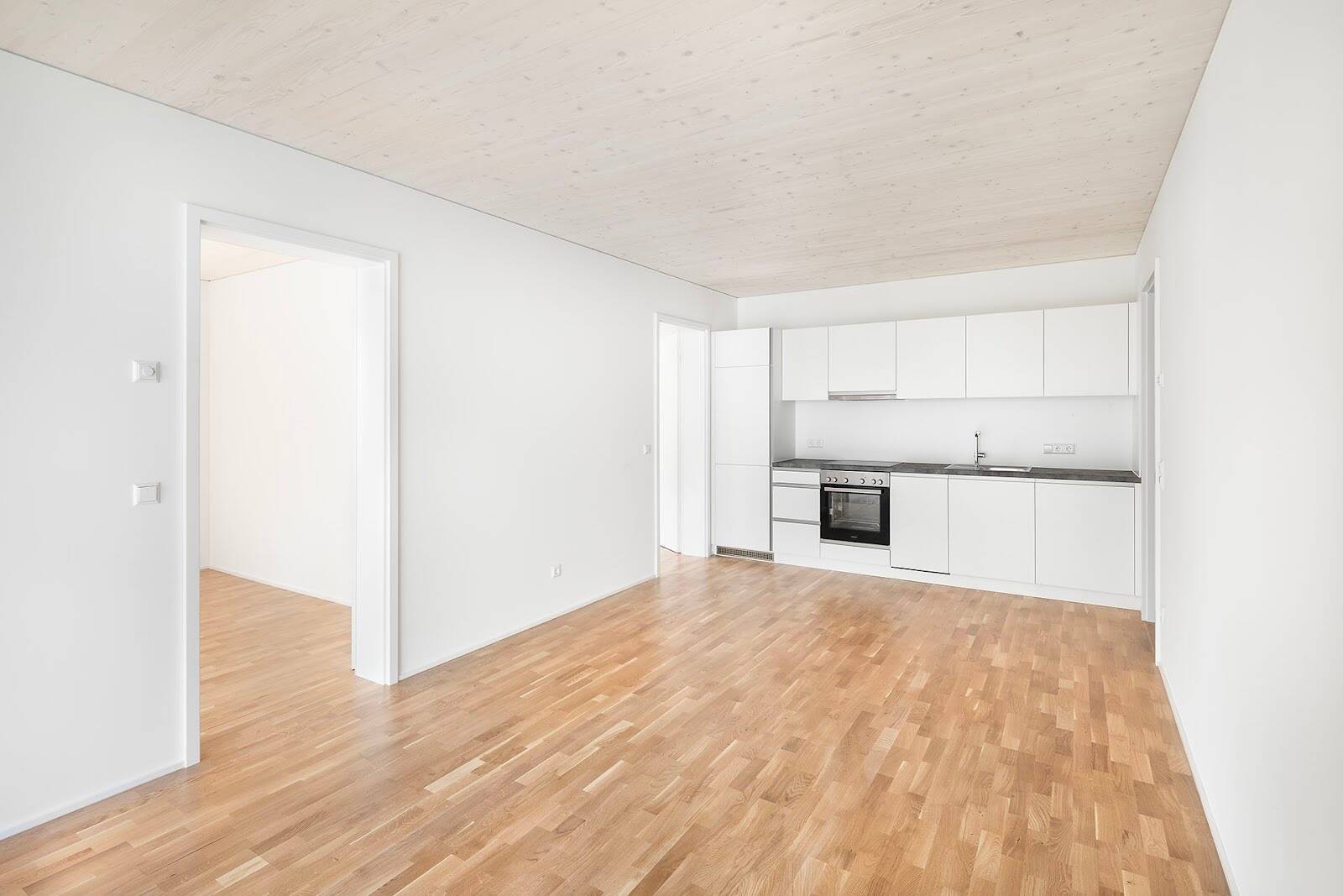 Schöne 2-Zimmer Wohnung mit Einbauküche - Photo 1