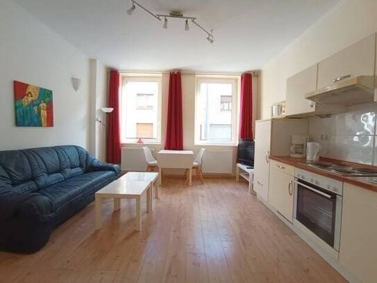 Krefeld-City, Dionysiusstraße 107 - Voll möblierte 2-Zimmer-SINGLE !!!-Nichtraucher-Wohnung mit Waschmaschine + Interne…
