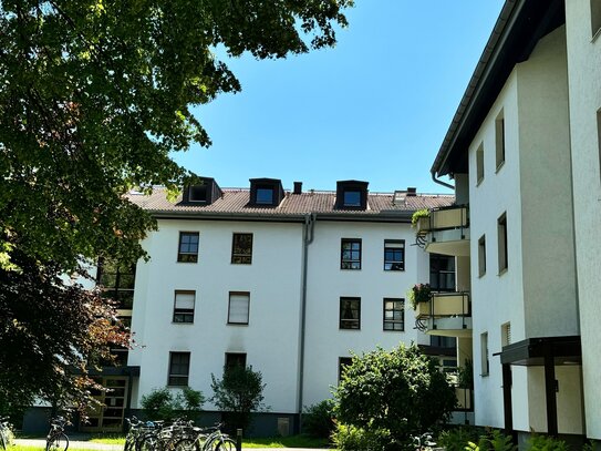 München Allach - Große, absolut ruhige 5 Zimmer-Maisonette Wohnung