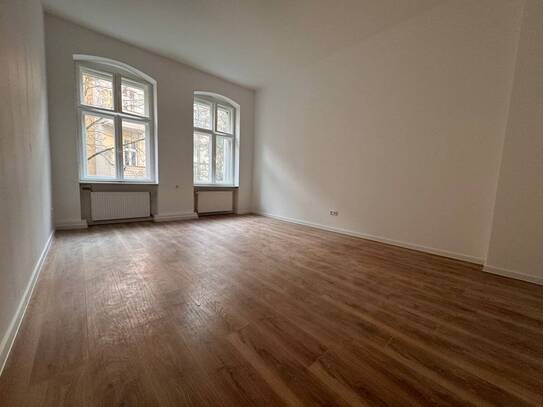 Moabit: Kaiserin-Augusta-Alle: ERSTBEZUG: 2-Zi-AB-Whg, HH 2. OG, ca 53 m² per SOFORT zu VERKAUFEN