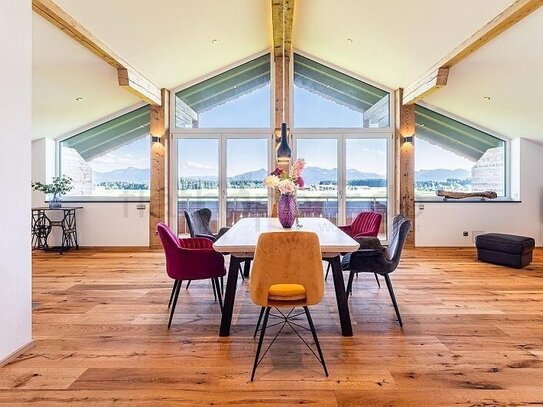 Luxuriös ausgestattetes Loft mit Bergblick im traumhaftem Chiemgau