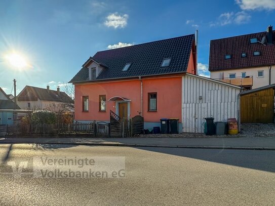 Freistehendes Schmuckstück-EFH mit Garage