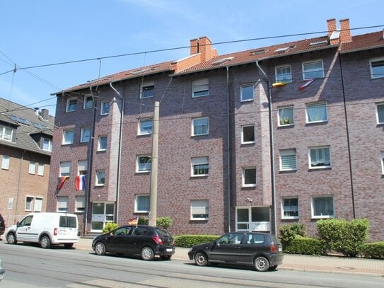 Gepflegte 1,5 Zimmer - Dachgeschosswohnung mit großem Balkon in Gelsenkirchen Buer zu vermieten