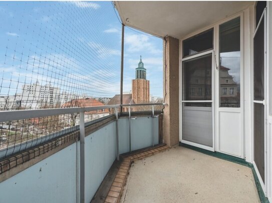 Schöne 2 ZKBB, im Herzen Mariendorfs, ca. 67 m², Südbalkon, wird aufwendig renoviert übergeben!