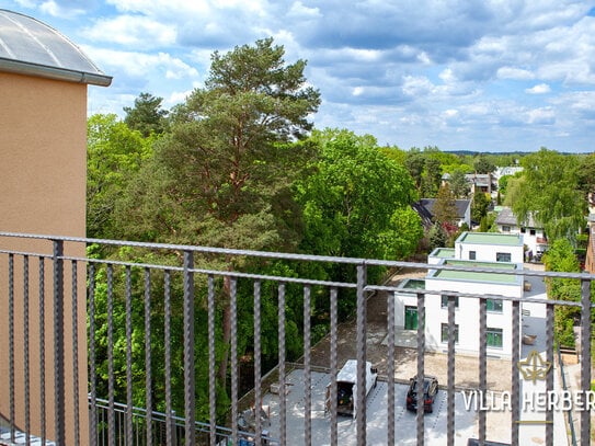 Neue Dachgeschoss-Maisonette mit Weitblick in der Villa Herbert