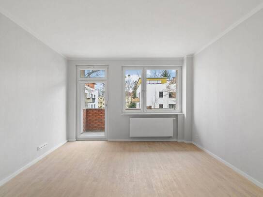 Erstbezug nach Sanierung! Große 2-Zimmer Wohnung mit Einbauküche in Lichterfelde!