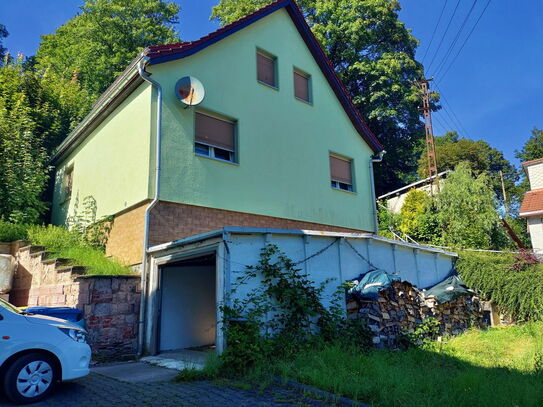 Hübsches Haus in bester Lage von Schönbrunn/ Thüringer Wald