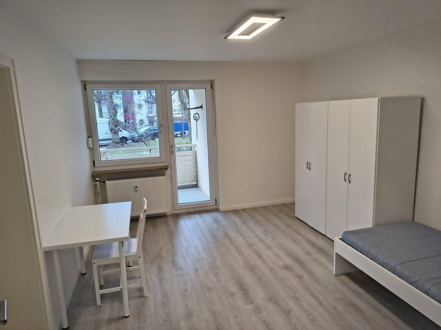1 WG Zimmer 16 qm mit Balkonzugang in 2er WG München-Forstenried ab sofort zu vermieten