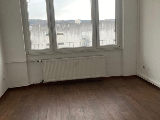 3 Zimmer Wohnung mit offener Wohnküche und Südbalkon