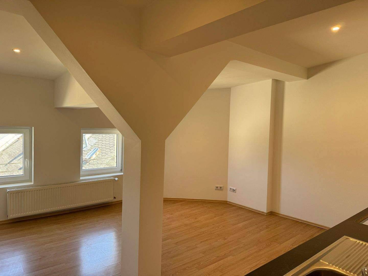 Helle 1,5-Zimmer-Dachgeschosswohnung im Herzen von Pankow, Berlin - Photo 1