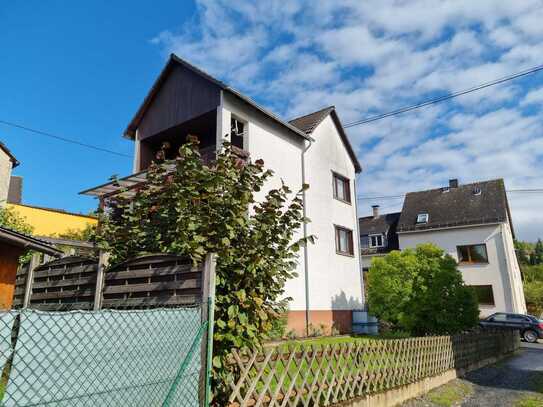 Hilgert: Freistehendes Einfamilienhaus mit Garage und Garten