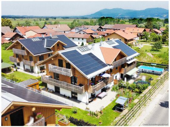 - ALPENCHARME TRIFFT MODERNE - sonnenverwöhnte Dachgeschoss-Maisonettewohnung mit Bergblick!