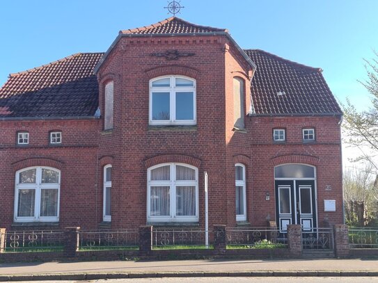 Neubau oder Sanierung Historisches Stadthaus mit Potenzial