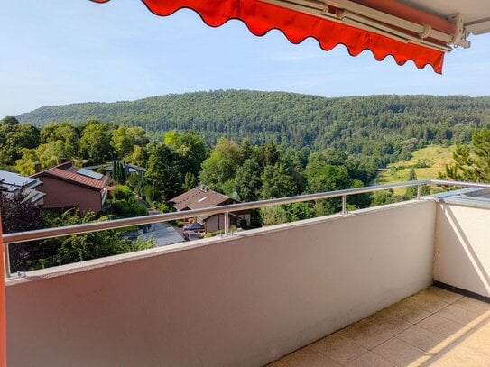 Schöne 3-Zimmer-Wohnung mit bester Aussicht, Balkon und Garage