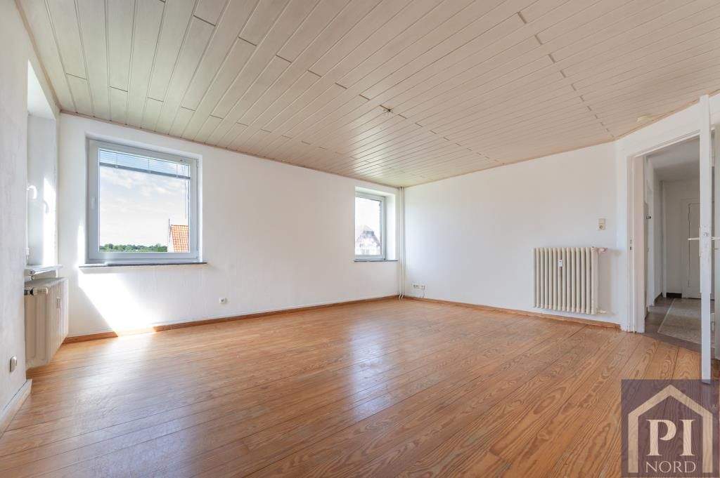 Immobilie in Malente - Raum für Ideen - 3 Zimmer mit Altbaucharme warten auf frischen Wind! - Bild 0