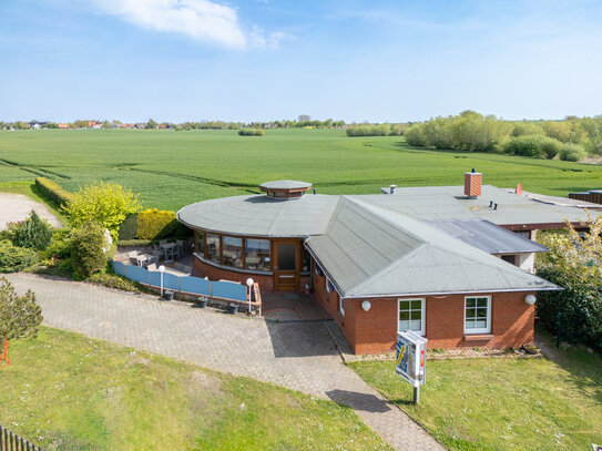 Charmantes Restaurant mit Wintergarten und Terrasse auf der idyllischen Insel Poel