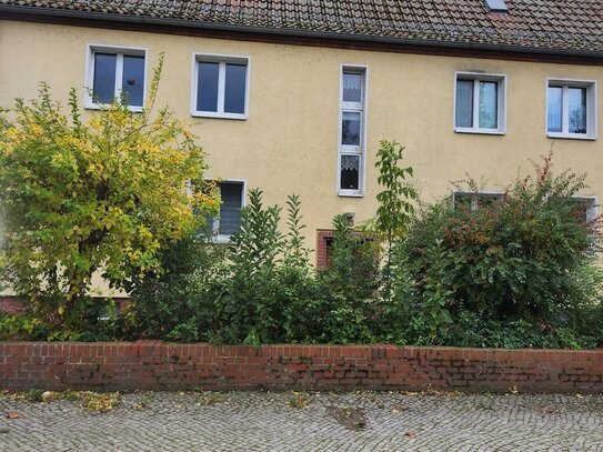 renovierte 2 Zimmerwohnung, Hochparterre sucht neue Mieter