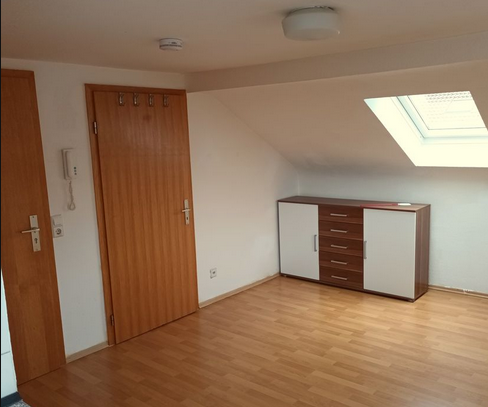 2 Zimmer Dachgeschosswohnung in Stuttgart-Gaisburg