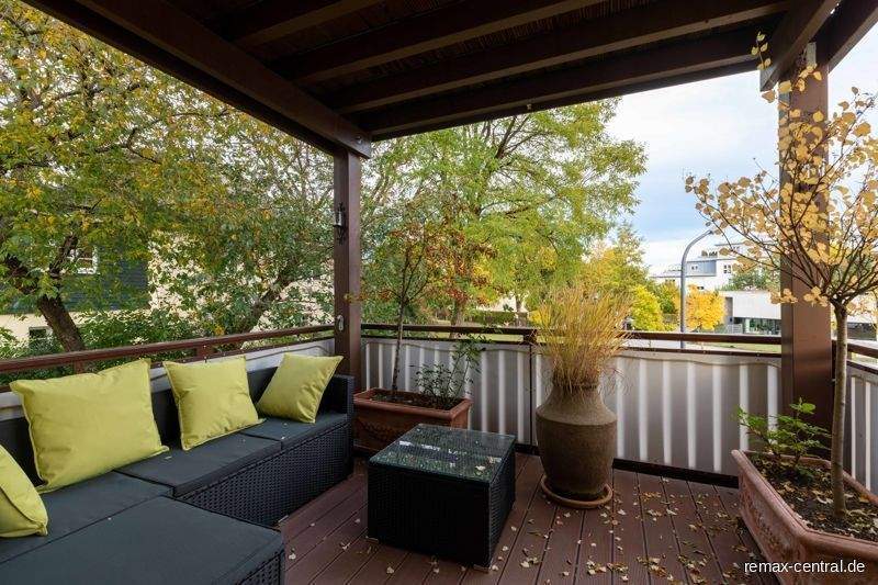 RE/MAX - Gepflegte 2,5-Zi.-Whg. im modernisierten MFH in Bogenhausen - attraktive Mieteinnahme!