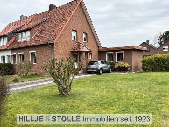 Geräumige und gepflegte DHH mit großem Grundstück!