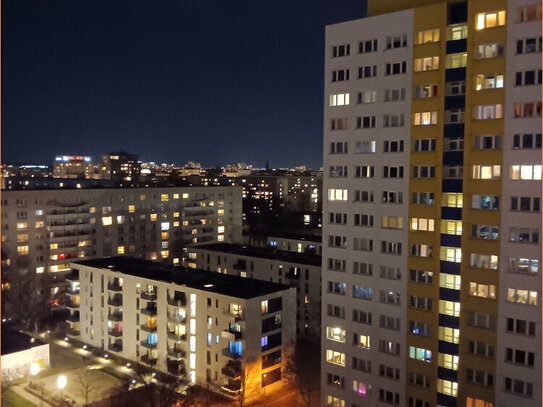 Bezugsfreie 3-Raum-Wohnung, komplett möbliert, barrierefreie Zugang, Nahe Alexanderplatz