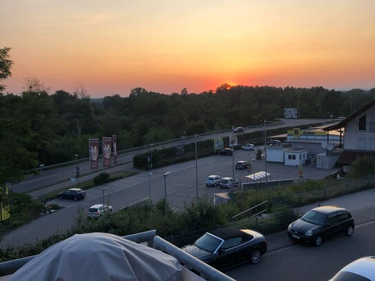 Exklusive 4-Zimmer-Wohnung mit wunderschöner Aussicht in Eggenstein-Leopoldshafen