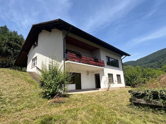 Neuer Preis: Haus in Malsburg-Marzell mit ELW, riesigem Garten und tollem Ausblick