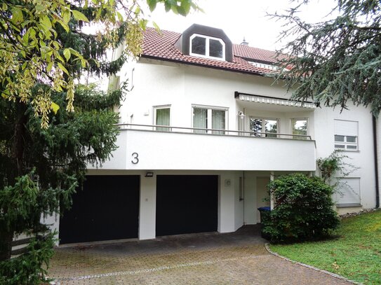 Größeres, neu renoviertes und modernisiertes Einfamilienhaus (DHH) mit ELW in TOP Halbhöhenlage in Korb.