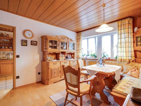 Sehr gepflegtes, idyllisch gelegenes Einfamilienhaus mit großer, wettergeschützter Terrasse und schönem Garten ** incl.…