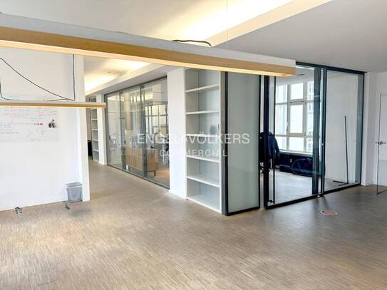 Top-Lage: Helles Büro im Scheunenviertel