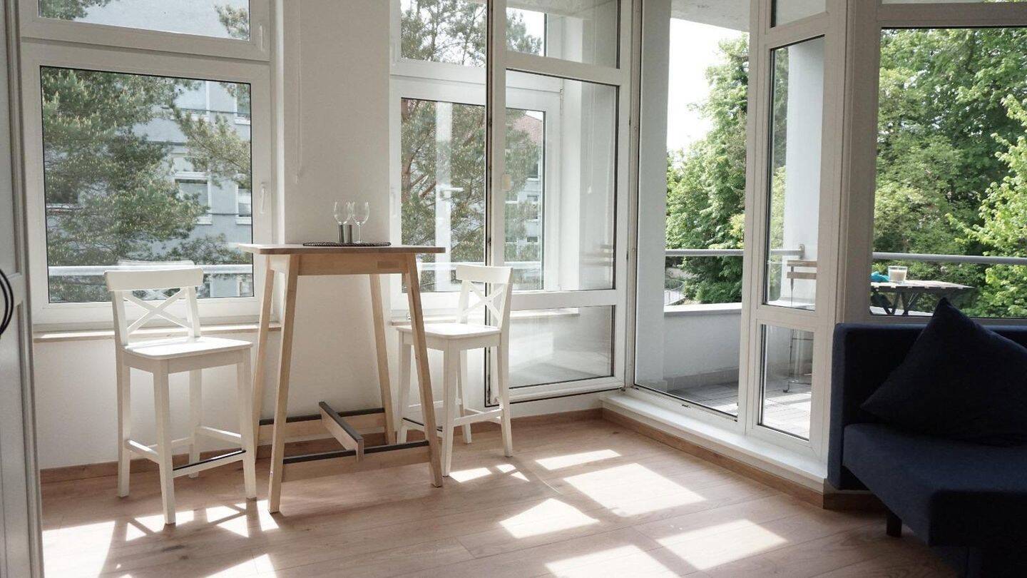 Ruhig, hell, möbliert - Apartment mit Balkon und Top-Anbindung zwischen Adlershof und Flughafen BER - Photo 1