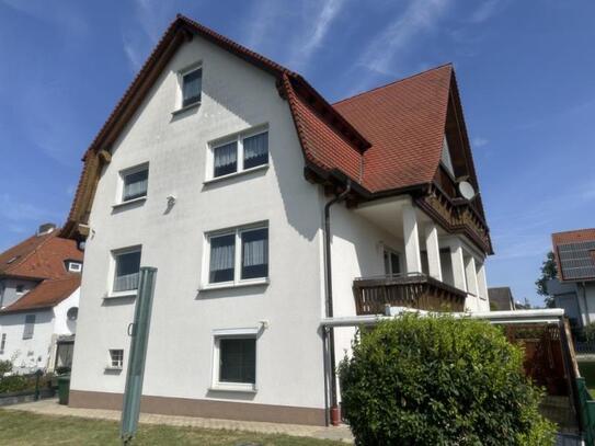 **Familie, Beruf und Hobby ist hier möglich!** Gepflegtes Zweifamilienwohnhaus mit Garage in Felsberg-Rhünda