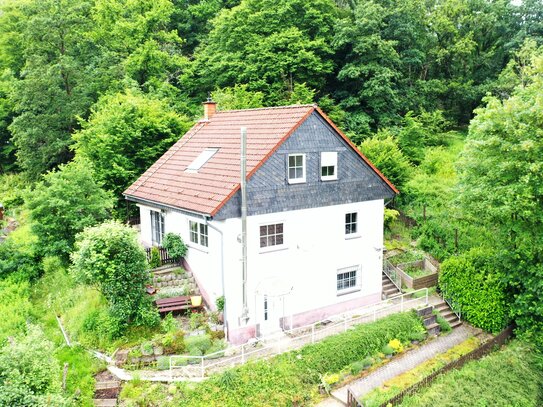 Einfamilienhaus mit 2 Garagen in ruhiger Randlage von Lüdenscheid Rathmecke