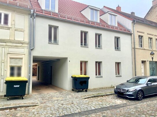 Neue, stilvolle 3-Zimmer-Wohnung mit Einbauküche und Tiefgaragenstellplatz in Nauen verfügbar