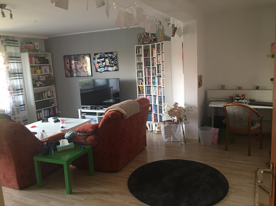 Helle 2,5 Zimmer 70qm Wohnung mit Balkon in Sievershausen (Lehrte)