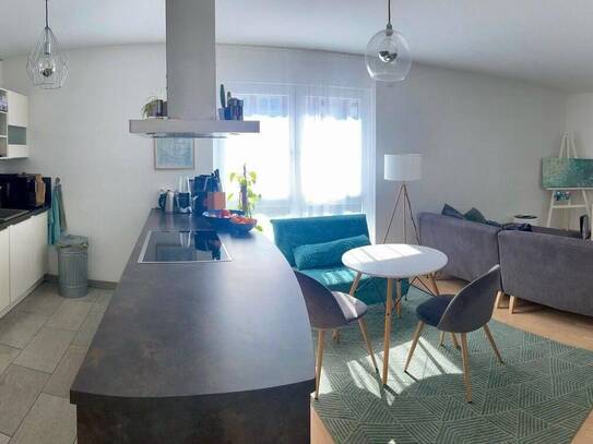 Hochwertige 3,5-Zimmer Wohnung mit Einbauküche und Loggia in Erlangen Zentrum