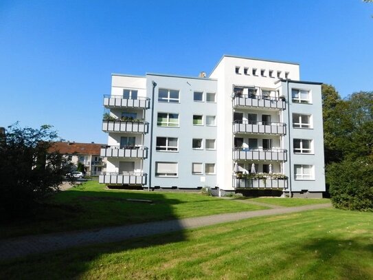 Achtung sofort einzugsbereite Wohnung mit großem Balkon! Ideal als Pärchen!