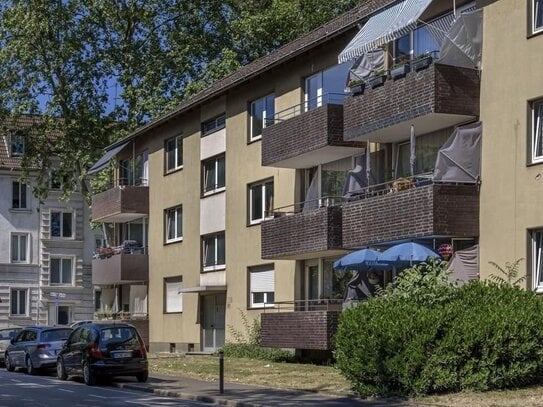 Frisch sanierte Erdgeschosswohnung mit Balkon