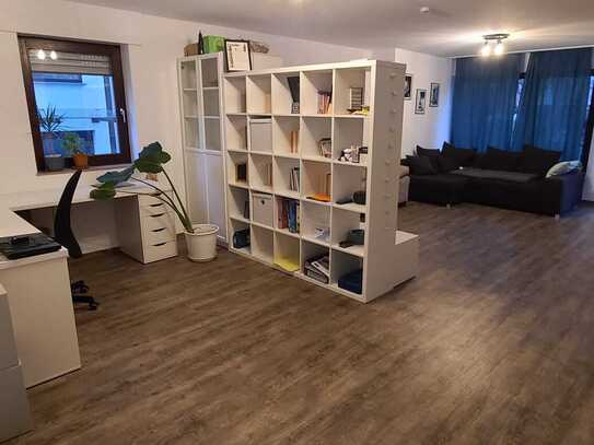 2 Zimmer Wohnung 90 m²