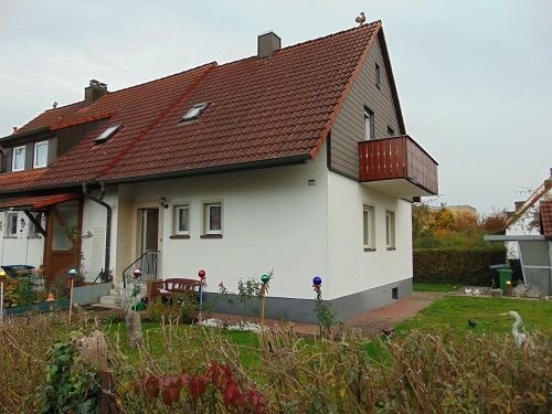 BIETERVERFAHREN: Doppelhaushälfte mit Balkon und Garage in Forchheim