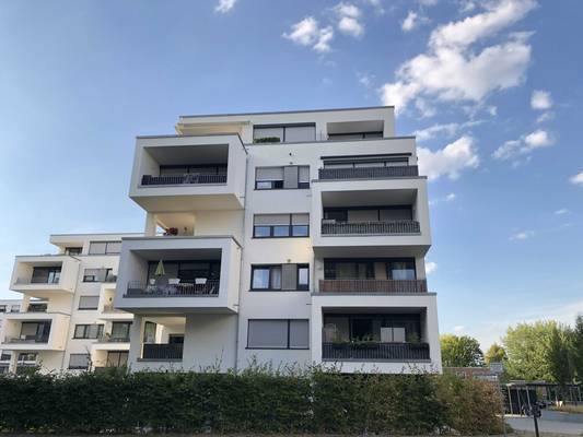 Neuwertige 3-Zimmer-Wohnung mit Balkon, Einbauküche und Abstellkammer in Bietigheim