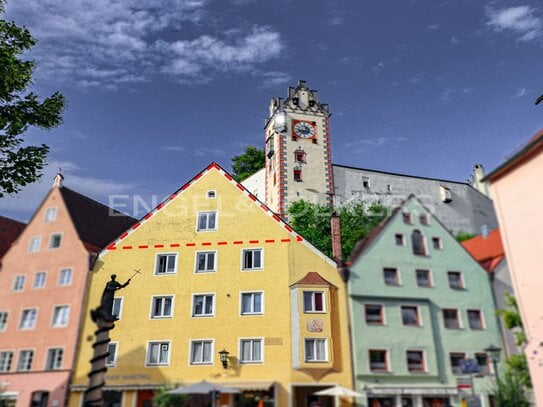 Kernsaniert: Stilvolle Dachgeschosswohnung in der Altstadt von Füssen